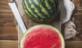 免费的水果免费吃瓜,免费水果，尽享夏日清凉